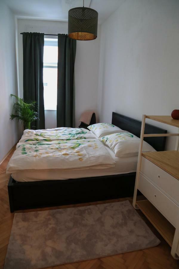 Lovely Apartment In The Heart Of กราซ ภายนอก รูปภาพ